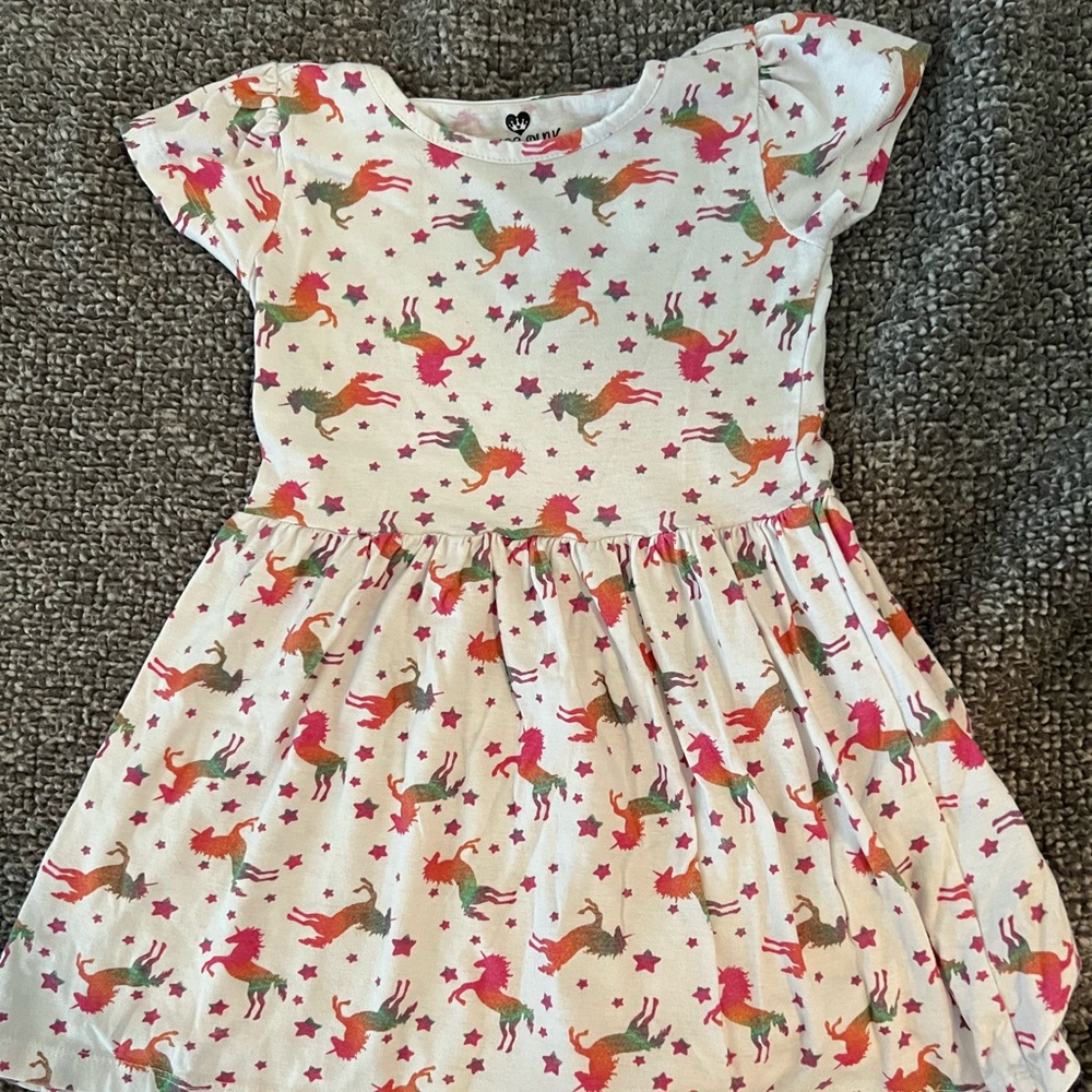 Girls dresses